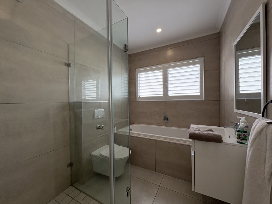 3 Bedroom Property for Sale in Sandown Western Cape